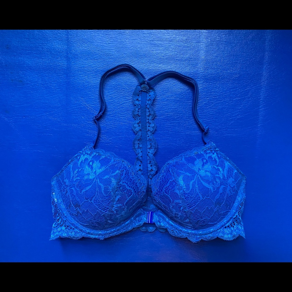Like New Victoria Secret Blue 32 C.
